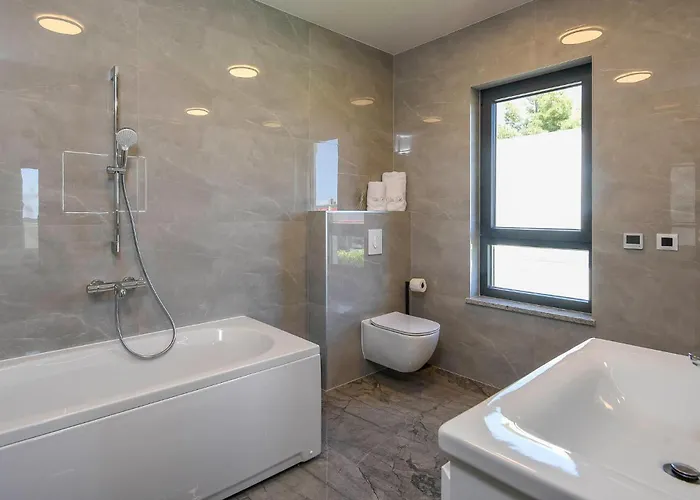 Cozy In With Sauna Orebić