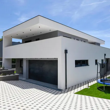 Cozy In With Sauna Nyaraló